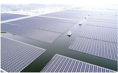 world largest floating solar farm